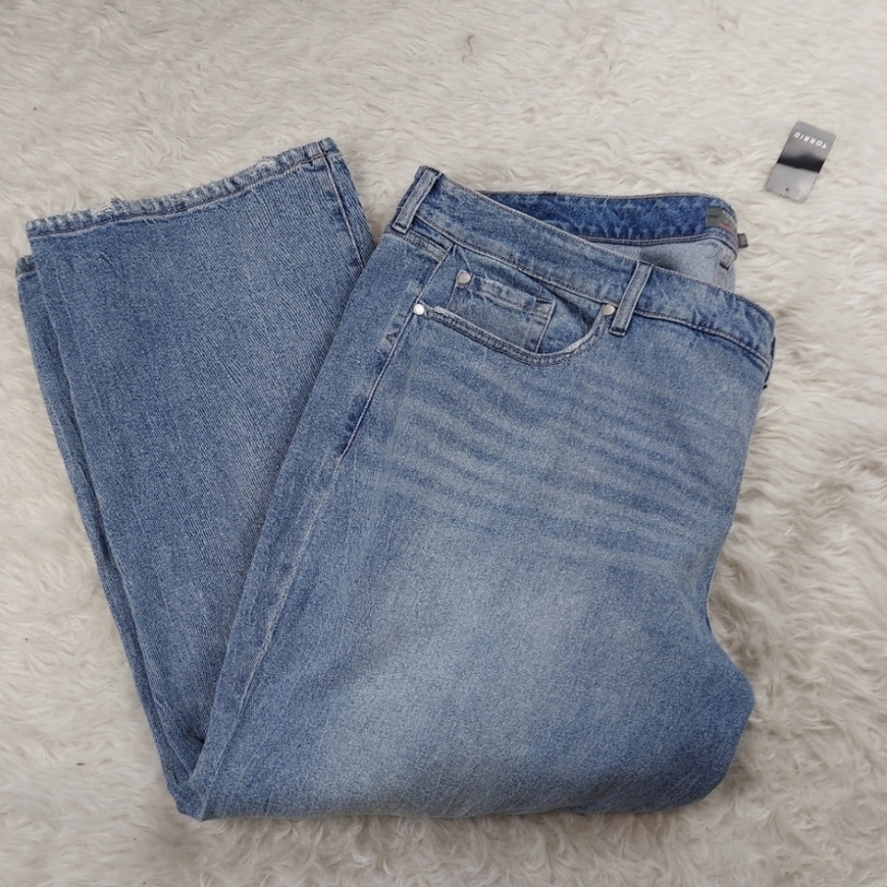 Torrid • 28 SHORT